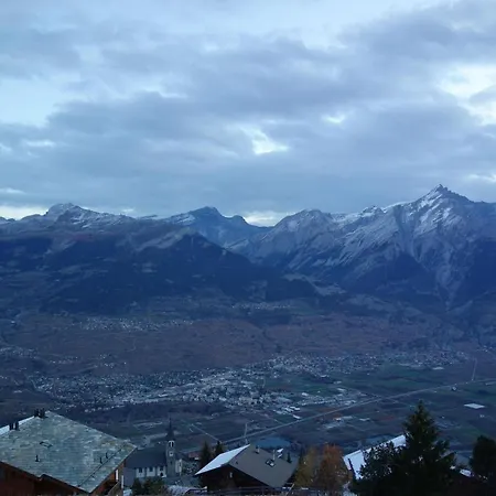 Cozy Will Hill View