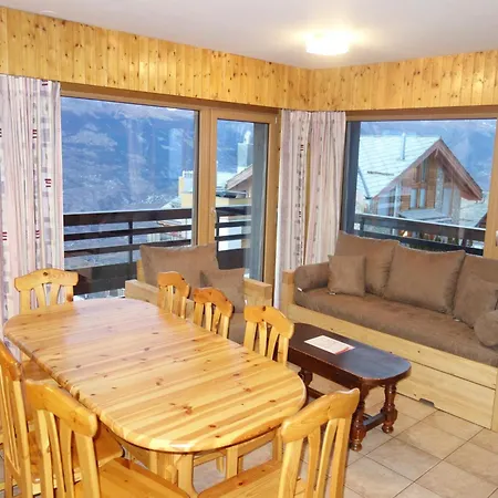 Apartment, 250m From Cable Car Apartman *